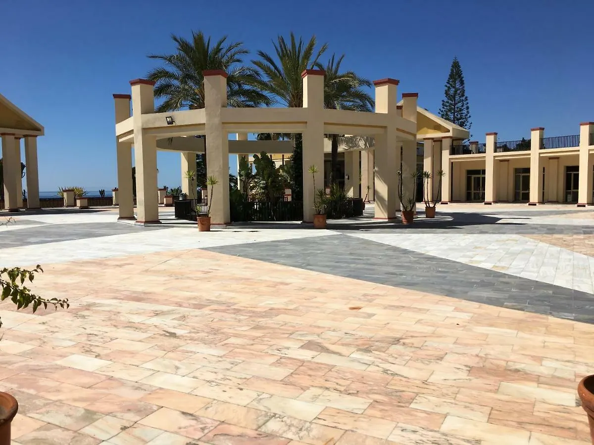 Apartamento Estudio con insuperables vistas al Mar: Aparcamiento Marbella
