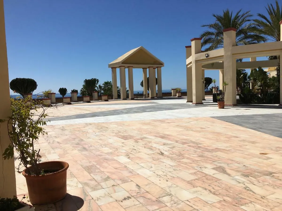 Estudio con insuperables vistas al Mar: Aparcamiento Marbella España
